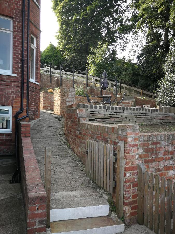 Bed and Breakfast The Grove Whitby Exteriér fotografie